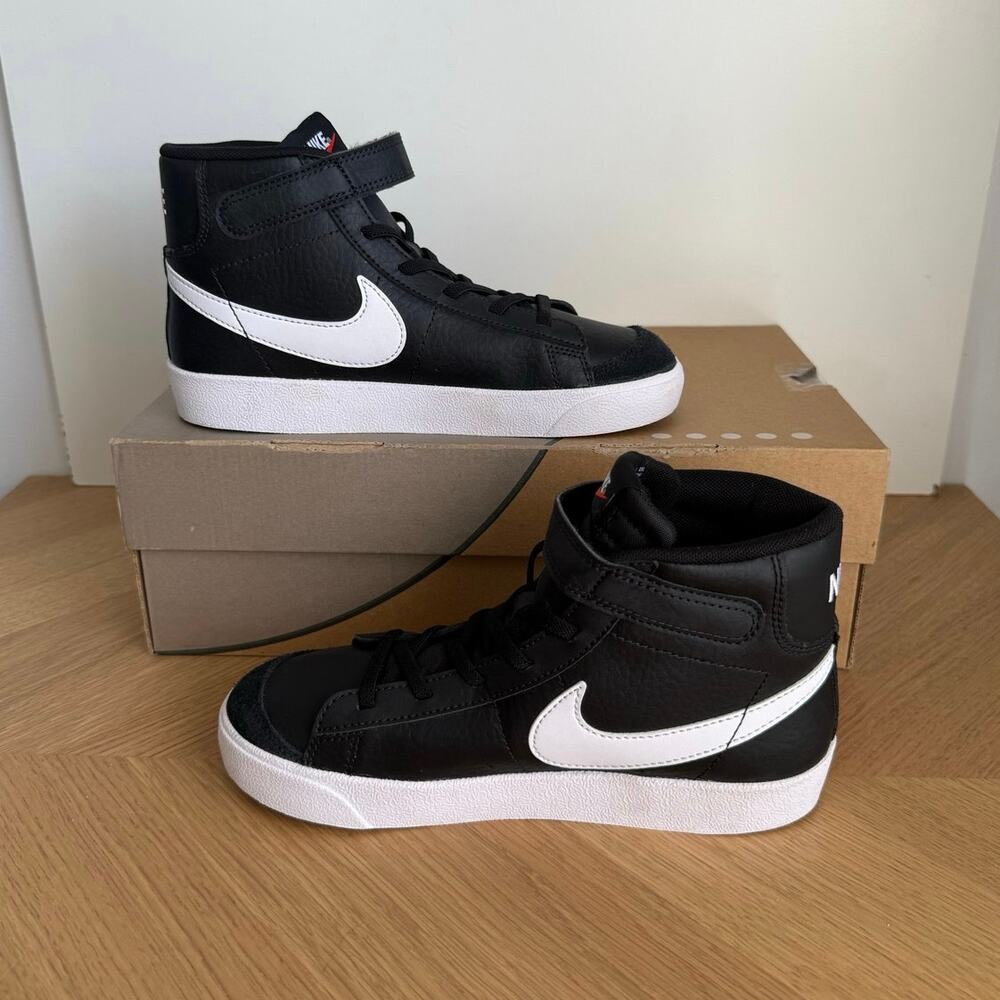 Nike Blazer Mid ‘77 Black/White Kids Sneakers- SZ 3 Y - Picture 8 of 12